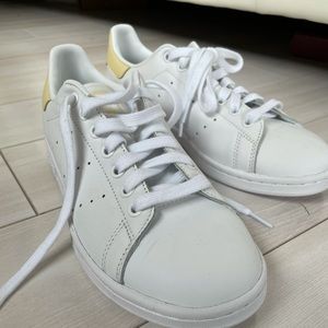 Stan smith women’s 8.5 men’s 7 sneakers